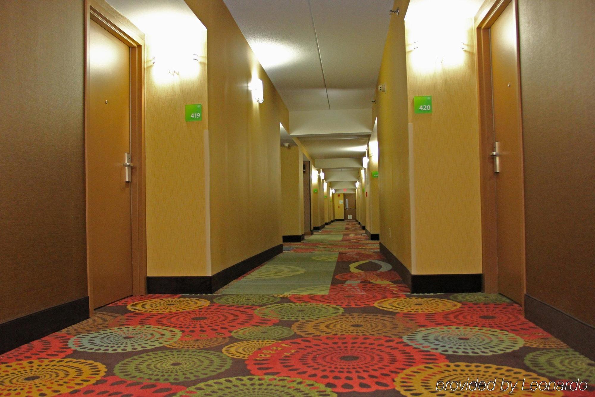 Holiday Inn Charlotte University By Ihg Extérieur photo