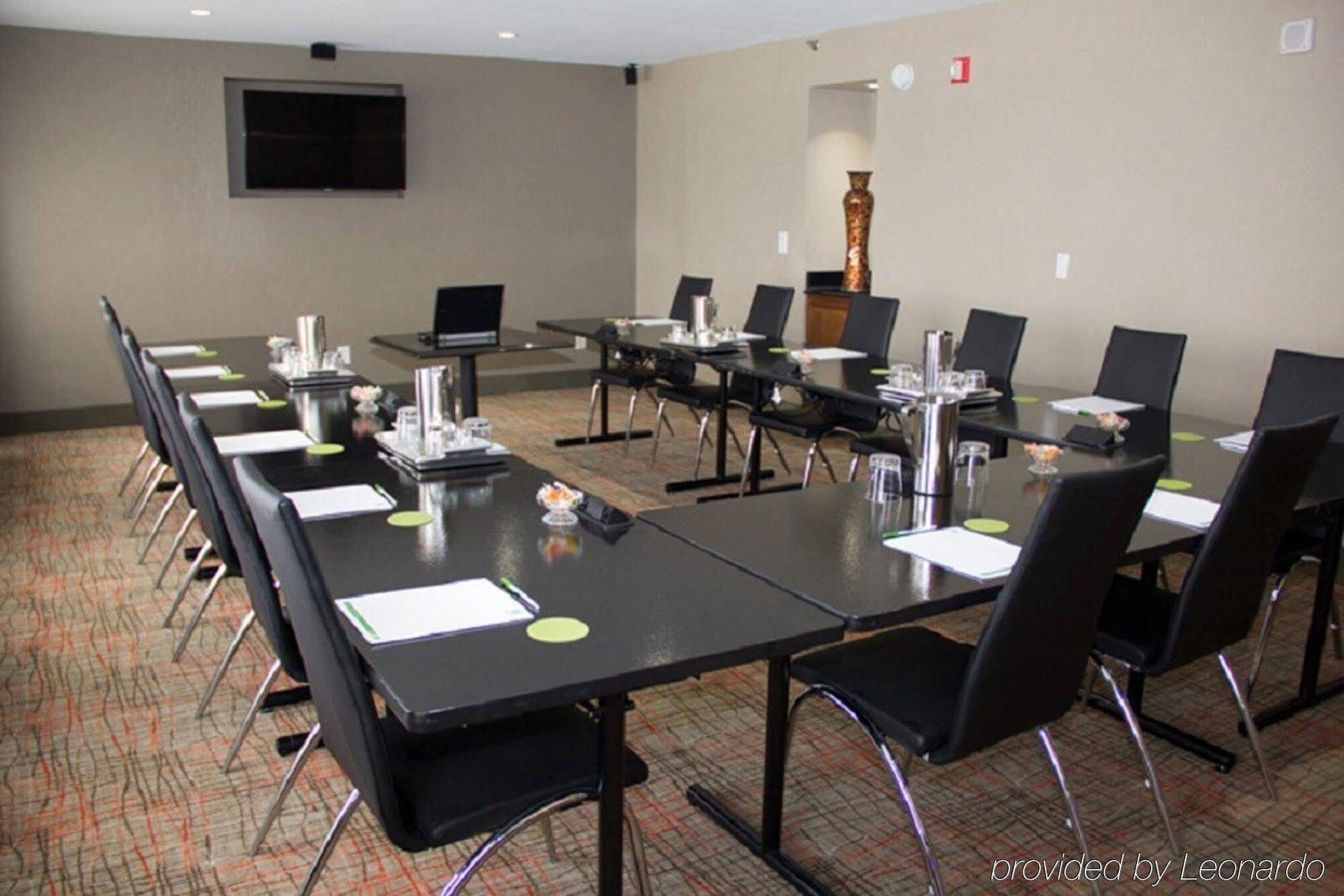 Holiday Inn Charlotte University By Ihg Extérieur photo